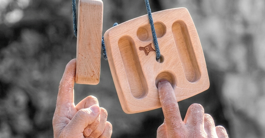 Wood or Resin? Which Hangboards Are Better